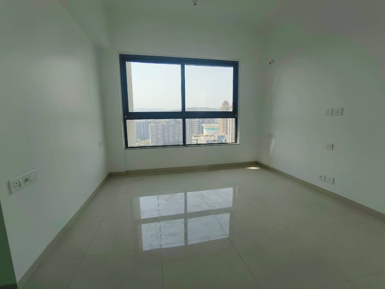 1 BHK Apartment For Sale in Kalpataru Immensa