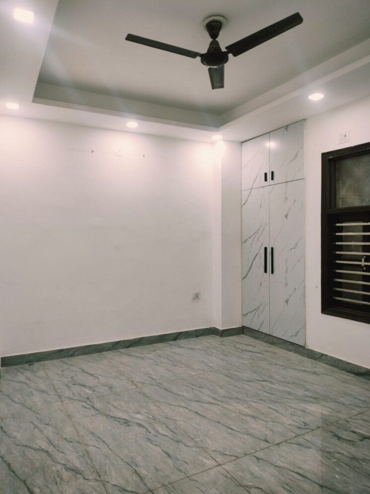 Room, paryavaran complex 2 Bedroom 800 Sq.Ft. Builder Floor In Paryavaran Complex Delhi 8667838