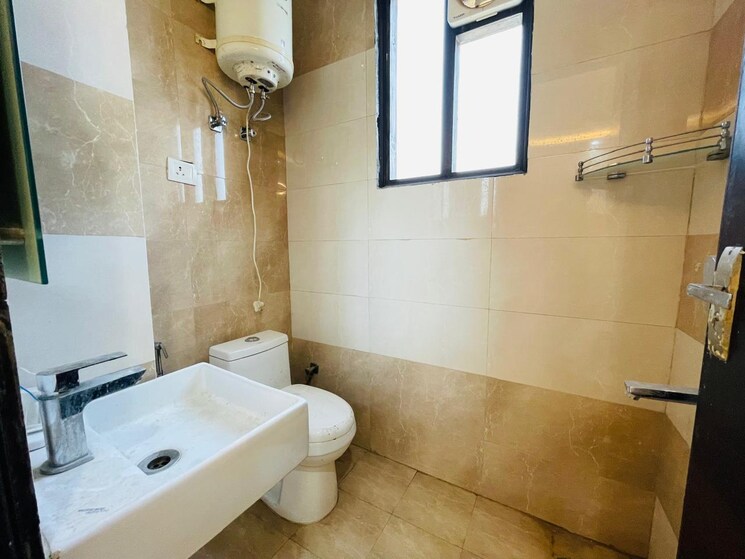 Bathroom, empire-floors 3 Bedroom 190 Sq.Yd. Builder Floor In Sector 57 Gurgaon 8667940