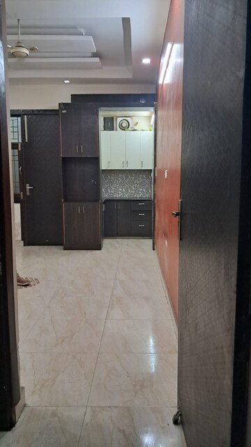 Bathroom in 1.5 BHK Builder Floor at Vasundhara Sector 1 – for Rent
