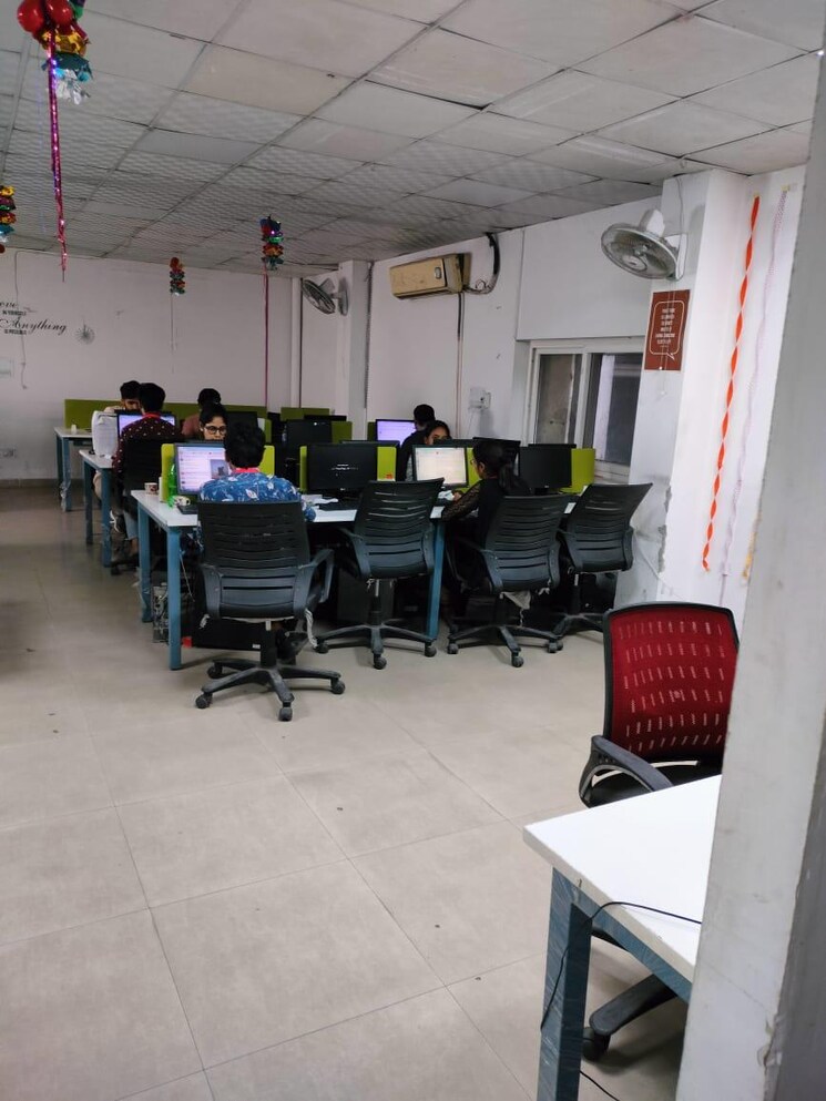 Team Area, sector 59 Commercial Office Space in IT/SEZ 1000 Sq.Ft. In Sector 59 Noida 8667960