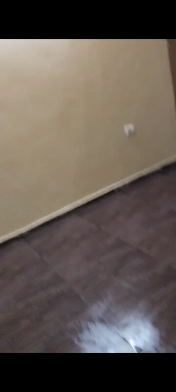 Room in 2.5 BHK Apartment at Shri Ram Heights, Raj Nagar Extension – for Rent
