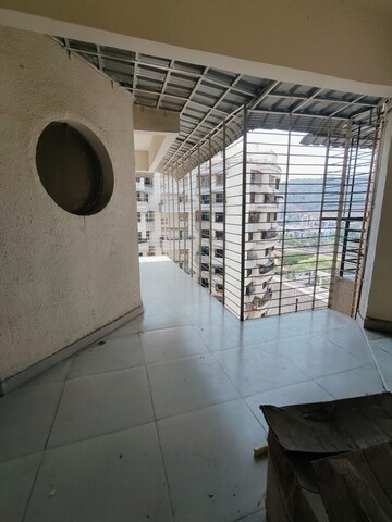 Terrace in 3.5 BHK Apartment at Kamdhenu Pride, Kharghar – for Rent
