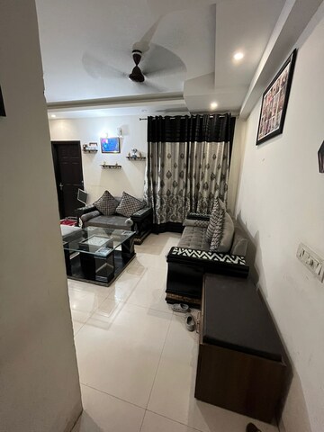 Team Area in 2 BHK Apartment at Golden Sand Apartments, Dhakoli – for Sale