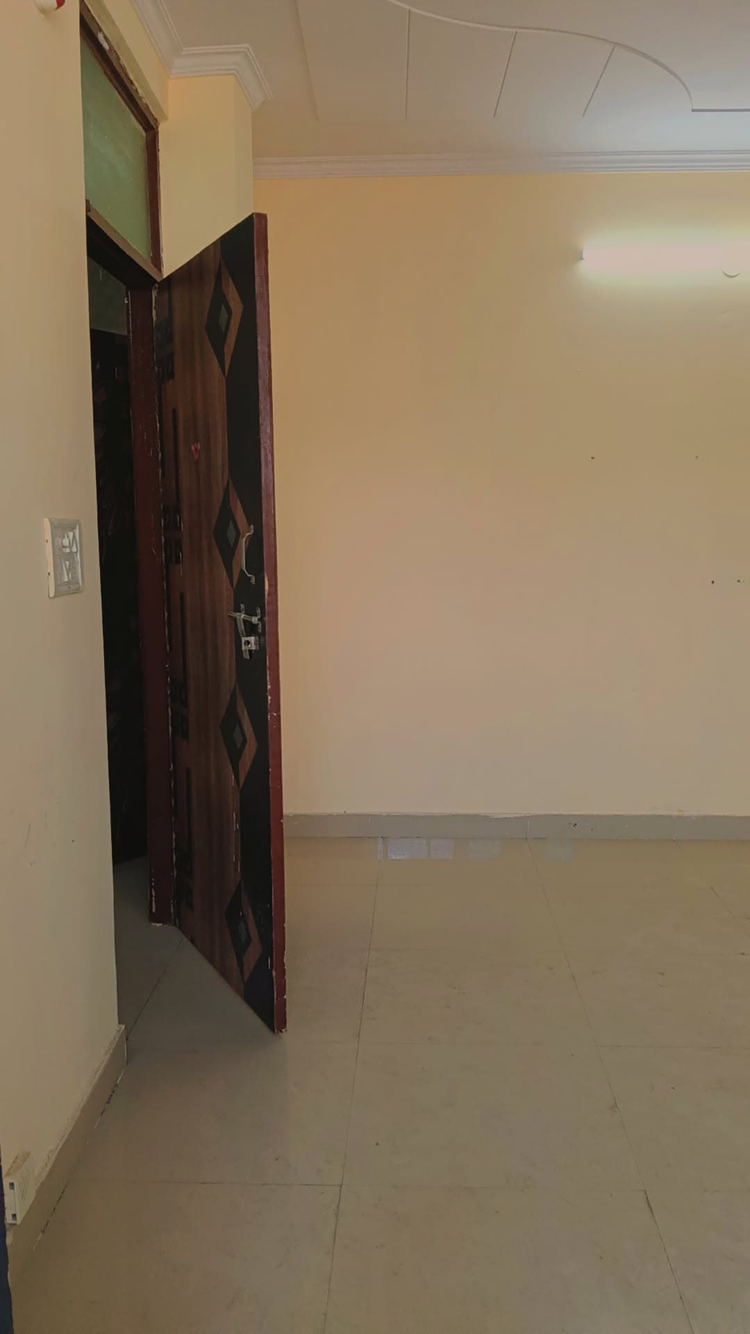 1 RkBuilder Floor For Rent in Patpar Ganj Village Opp U