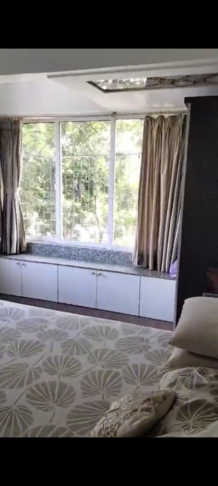 Bedroom, juhu-abhishek-chs-ltd 1 Bedroom 450 Sq.Ft. Apartment In Andheri West Mumbai 8668235