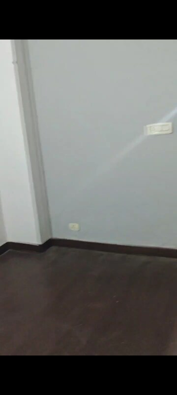 Room in 2 BHK Apartment at Ajnara Integrity, Raj Nagar Extension – for Rent