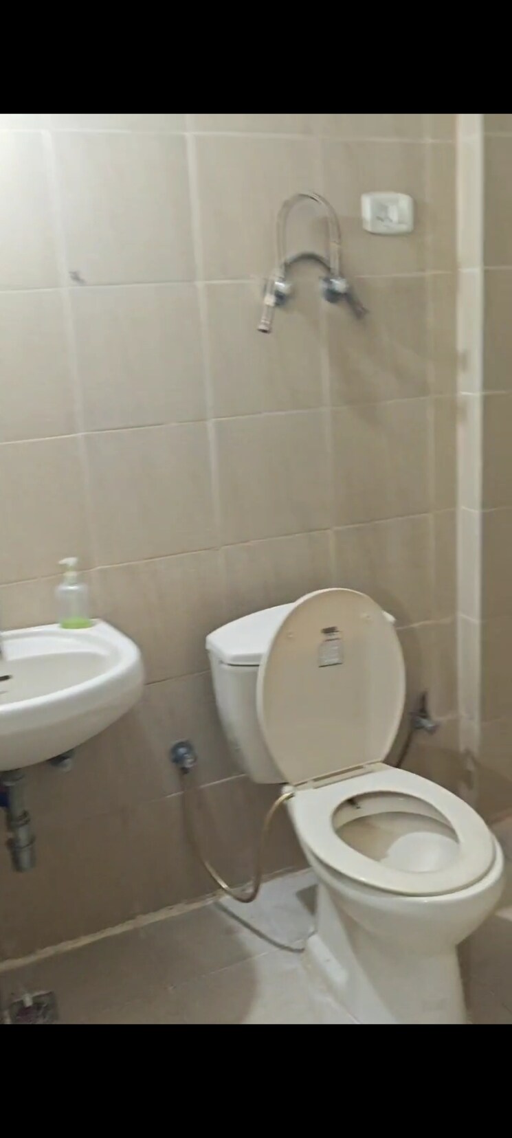 Bathroom, ajnara-integrity 2 Bedroom 1095 Sq.Ft. Apartment In Raj Nagar Extension Ghaziabad 8668225