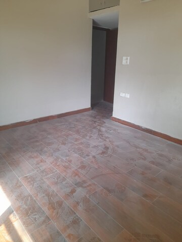 Room in 3 BHK Apartment at Shakti the Sky Lark  Apartment, Sector 52 – for Rent