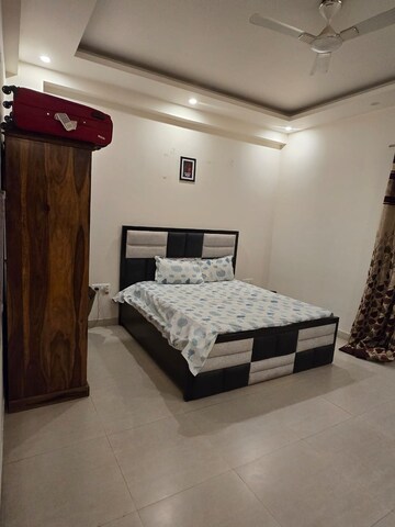 Bedroom in 3 BHK Builder Floor at Sushant Lok 2, Sector 57 – for Rent