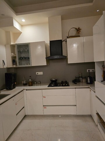 Kitchen in 3 BHK Builder Floor at Sushant Lok 2, Sector 57 – for Rent
