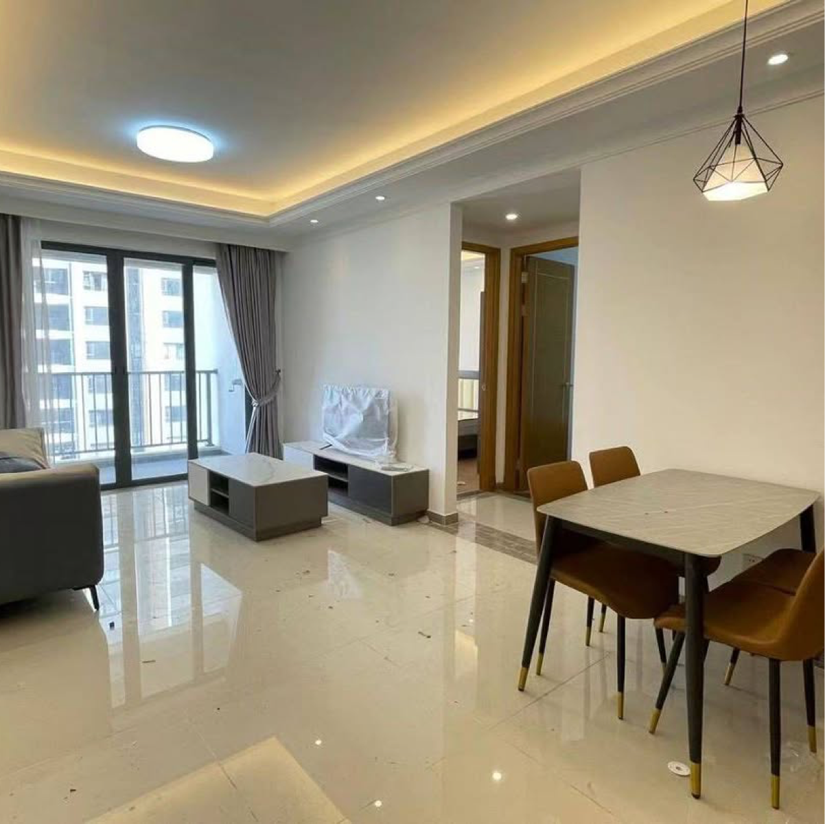 2 BHK Apartment For Rent in RNA NG Eclat