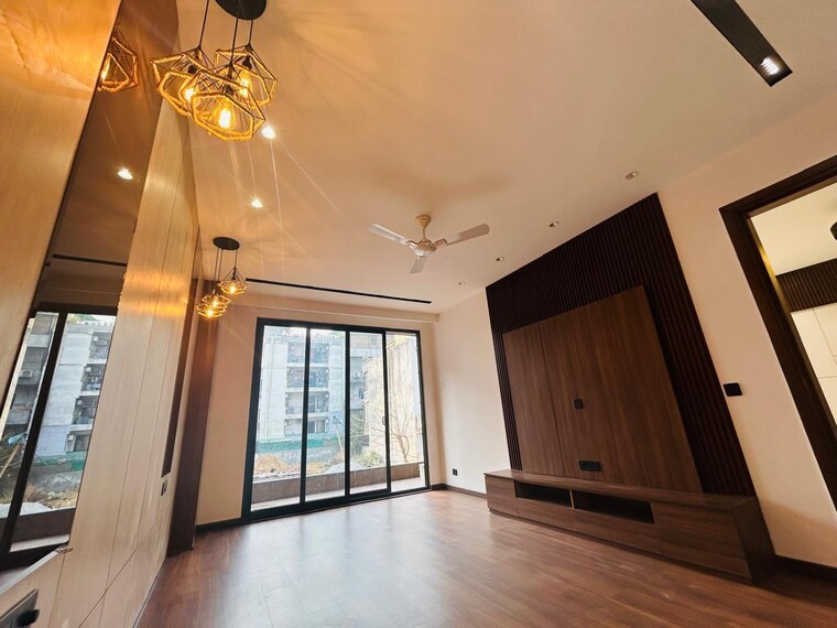 Room, ardee-city 4 Bedroom 260 Sq.Yd. Builder Floor In Sector 52 Gurgaon 8668697