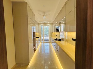 Building Lobby in 4 BHK Builder Floor at Ardee City, Sector 52 – for Sale