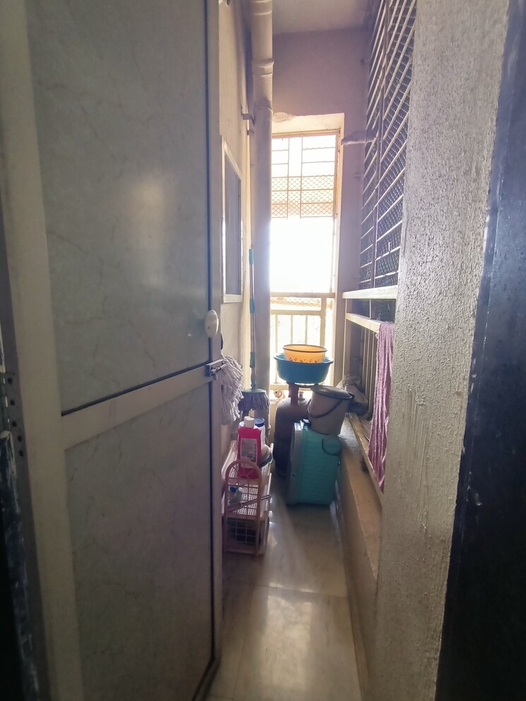 Bathroom, amar-raj-vaibhav-nx 1 Bedroom 690 Sq.Ft. Apartment In Dombivli West Thane 8668756