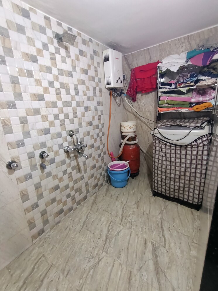 Bathroom, amar-raj-vaibhav-nx 1 Bedroom 690 Sq.Ft. Apartment In Dombivli West Thane 8668756