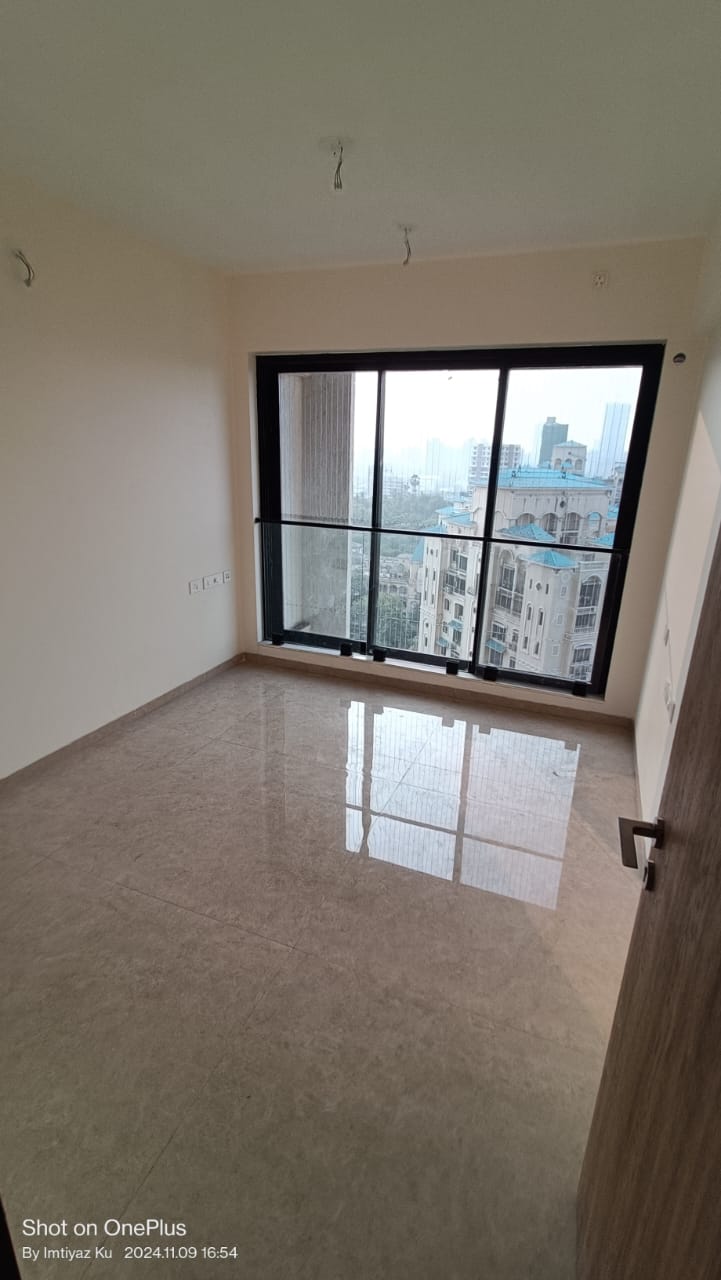 2 BHK Apartment For Rent in Dosti Eastern Bay