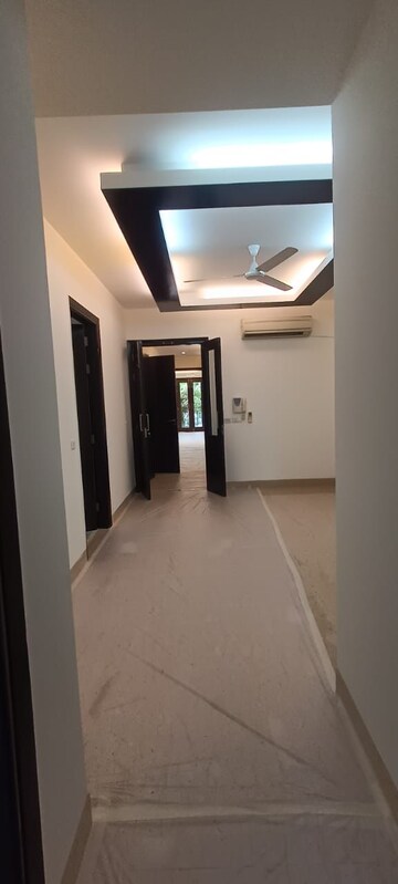 Building Lobby in 4 BHK Builder Floor at Panchsheel Park – for Rent