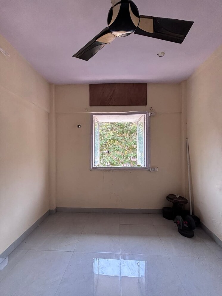 Room, seven bunglow 1 Bedroom 358 Sq.Ft. Apartment In Seven Bunglow Mumbai 8668835