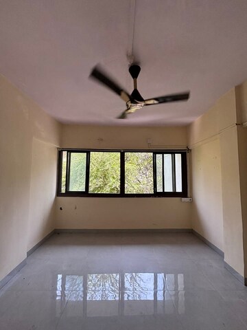 Bedroom in 1 BHK Apartment at Seven Bunglow – for Rent