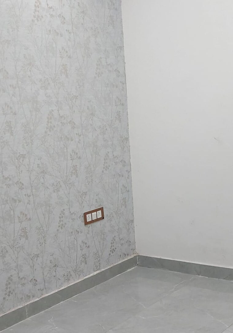 Room, kritak-modern-apartments 4 Bedroom 1750 Sq.Ft. Apartment In Sector 73 Noida 8668907