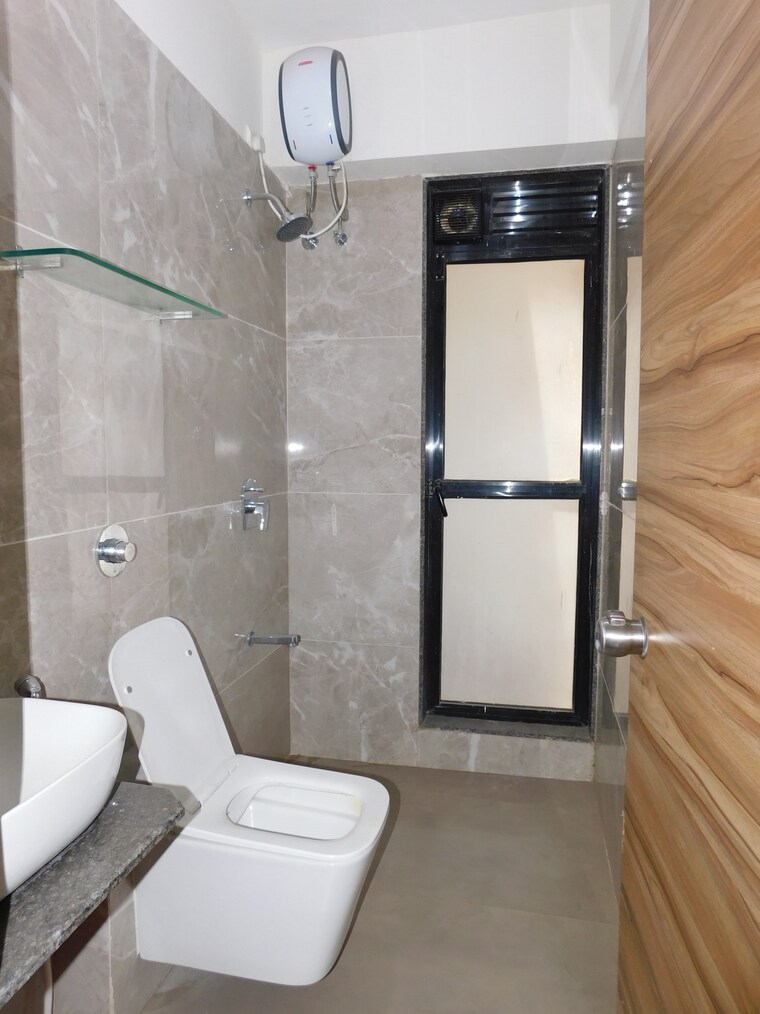 Bathroom, kamla-prasanna-jeevan 3 Bedroom 984 Sq.Ft. Apartment In Borivali West Mumbai 8668912