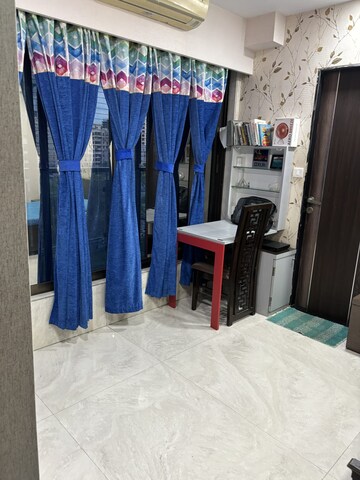 Bedroom in 3 BHK Apartment at Lucent Fressia Ranibello, Malad East – for Rent