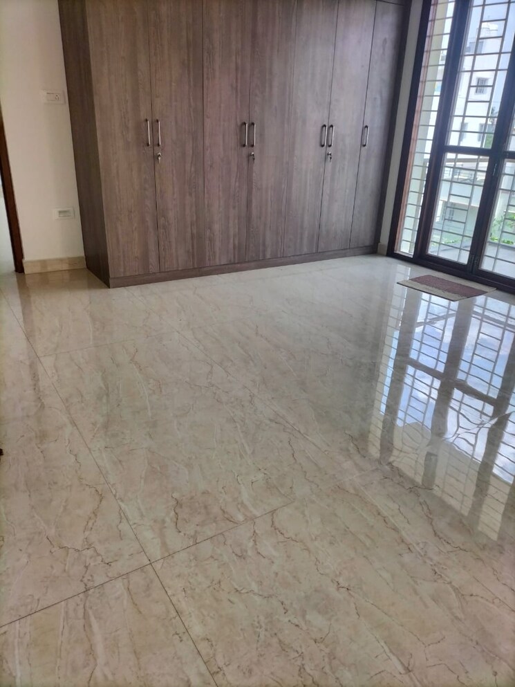 Room, byrathi 3 Bedroom 2200 Sq.Ft. Apartment In Byrathi Bangalore 8668974