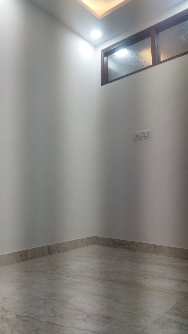 Room, govindpuri 2 Bedroom 700 Sq.Ft. Builder Floor In Govindpuri Delhi 8668976
