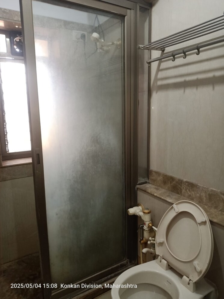 Bathroom, raheja-sherwood 3 Bedroom 1405 Sq.Ft. Apartment In Goregaon East Mumbai 8668995