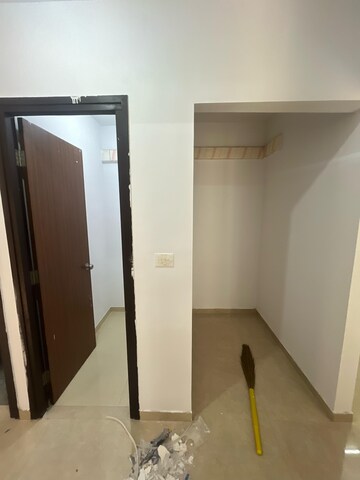 Room in 2 BHK Apartment at Lodha Palava City Lakeshore Greens, Dombivli East – for Rent