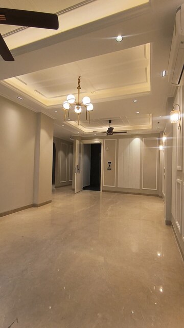 6 BHK Builder Floor For Rent in Pitampura
