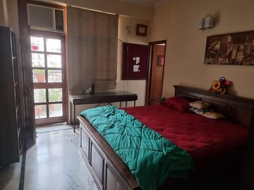 Bedroom in 3 BHK Apartment at Aravali Homes, Sector 54 – for Rent