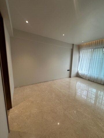 Room in 3 BHK Apartment at Experio Platinum Westwoods, Seawoods Sector 42 – for Sale