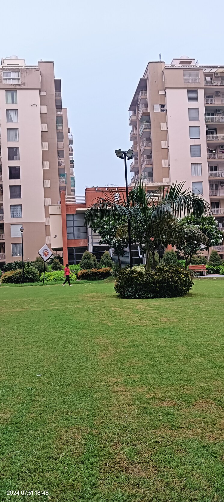 Garden, sushma-crescent 3 Bedroom 1590 Sq.Ft. Apartment In Dhakoli Zirakpur 8669142