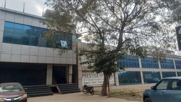  Showroom For Rent in Sector 9