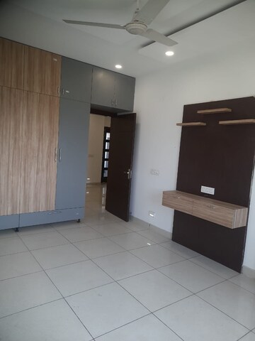 5 BHK Independent House For Rent in Aerocity