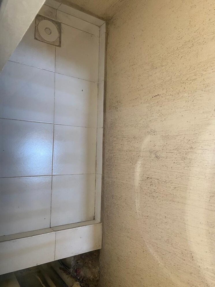 Bathroom, dosti-west-county 2 Bedroom 628 Sq.Ft. Apartment In Balkum Pada Thane 8669152