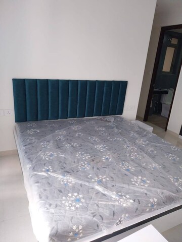 Bedroom in 2 BHK Apartment at Kalpataru Paramount, Kapur Bawdi – for Rent