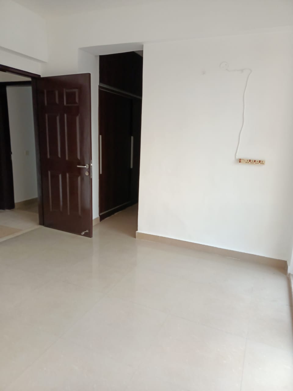 2 BHK + Pooja Room Builder Floor For Rent in Unitech South City II