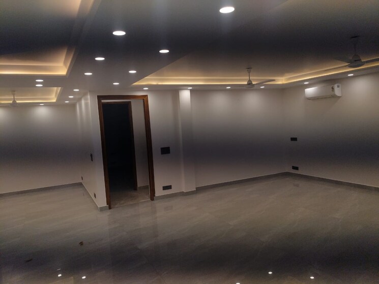 Room, greater kailash ii 3 Bedroom 2000 Sq.Ft. Apartment In Greater Kailash ii Delhi 8669208