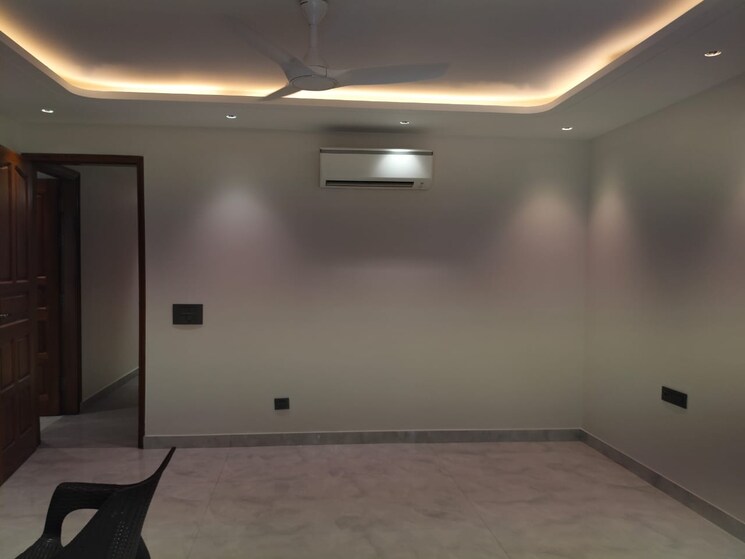 Room, greater kailash ii 3 Bedroom 2000 Sq.Ft. Apartment In Greater Kailash ii Delhi 8669208