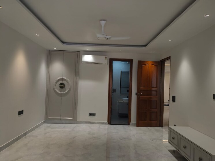 Room, greater kailash ii 3 Bedroom 2000 Sq.Ft. Apartment In Greater Kailash ii Delhi 8669208