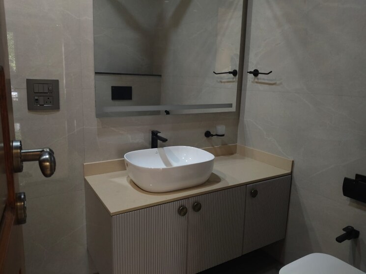 Bathroom, greater kailash ii 3 Bedroom 2000 Sq.Ft. Apartment In Greater Kailash ii Delhi 8669208