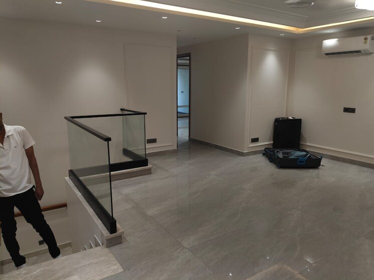 Room, greater kailash ii 3 Bedroom 2000 Sq.Ft. Apartment In Greater Kailash ii Delhi 8669208