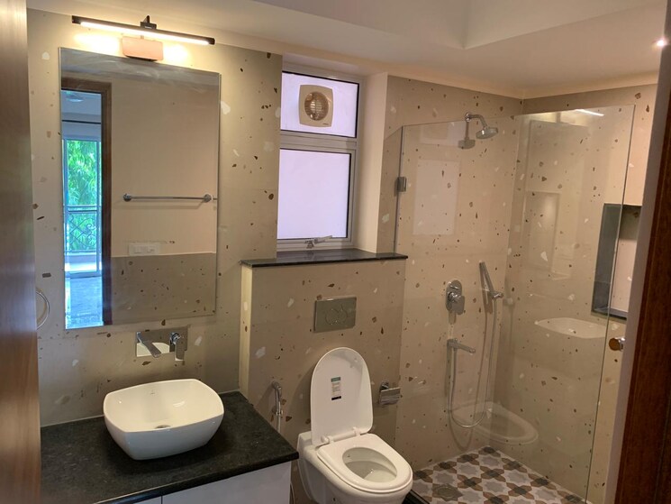 Bathroom, greater kailash ii 4 Bedroom 300 Sq.Yd. Builder Floor In Greater Kailash ii Delhi 8669225