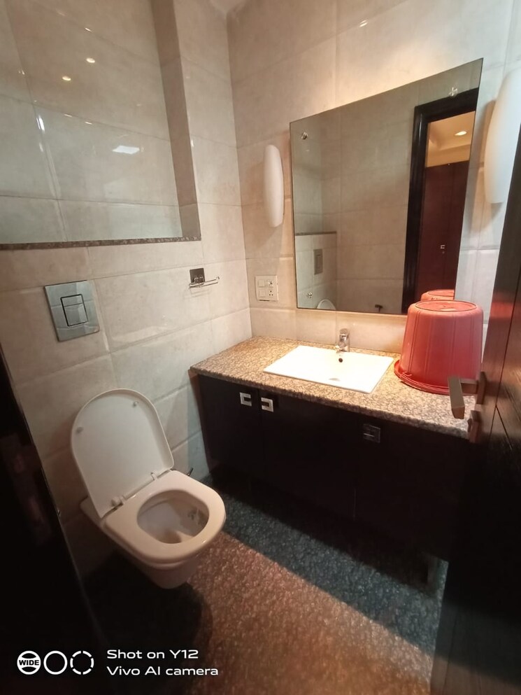 Bathroom, greater kailash i 3 Bedroom 208 Sq.Yd. Builder Floor In Greater Kailash I Delhi 8669253