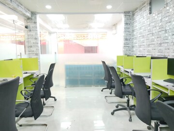 Master Bedroom in  Office Space at Gomti Nagar – for Rent