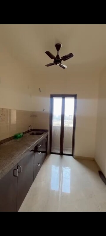 2 BHK Apartment For Rent in Sunteck MaxxWorld 6, Naigaon East