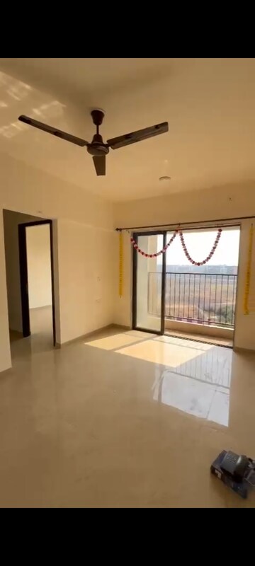 Room in 2 BHK Apartment at Sunteck MaxxWorld 6, Naigaon East – for Rent